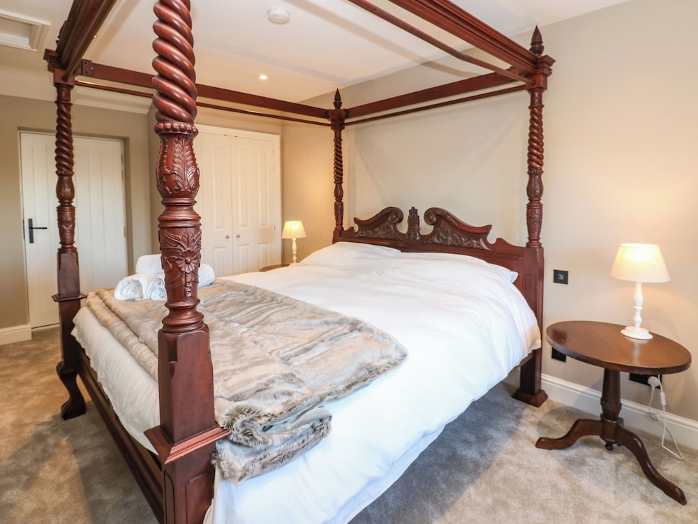 Luham Cottage