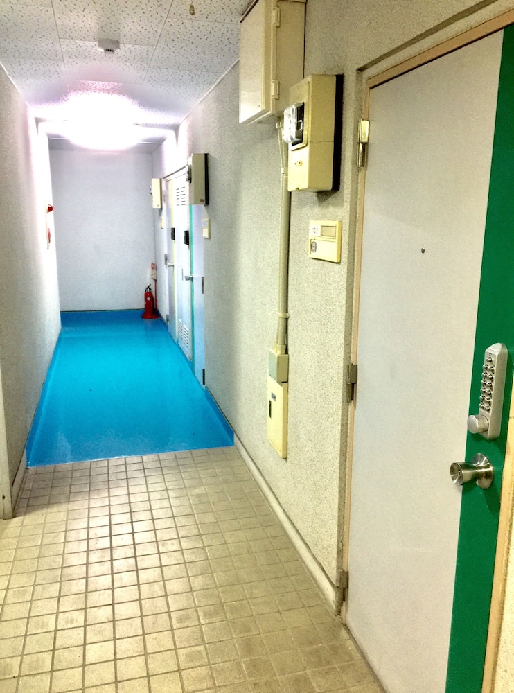 Backpackers DORMS MIWA - Hostel