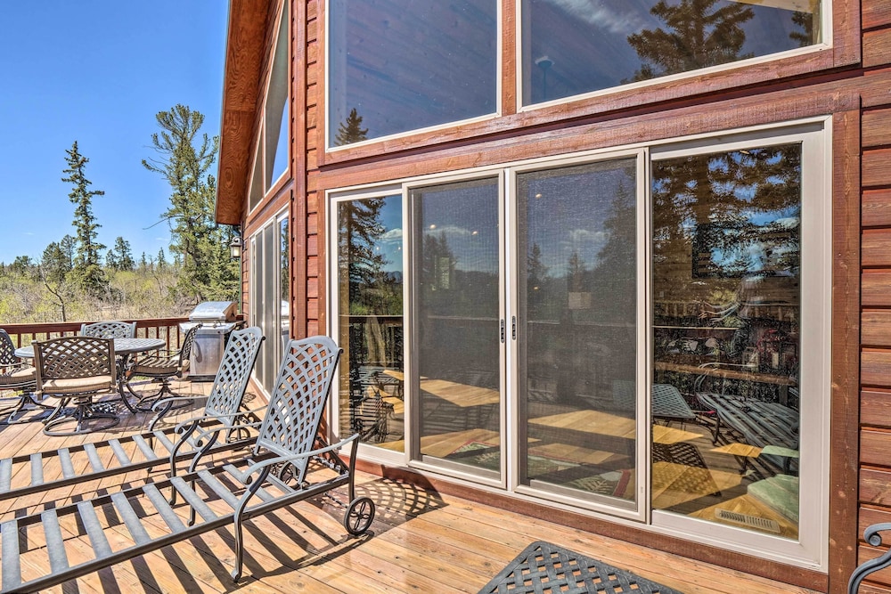 Jefferson Cabin w/ Fire Pit: Near Hiking Trails! view 5