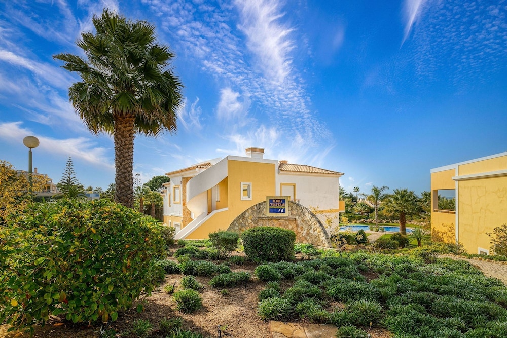 99b Aldeia Golfmar Superb 2-bedroom Apartment