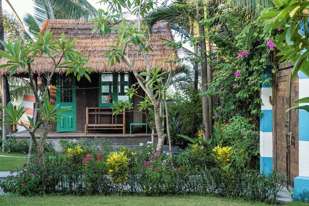 An Bang Beachside Boutique Homes & Villas