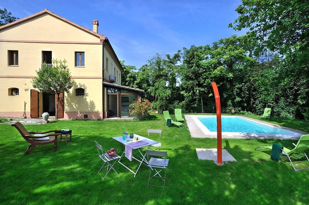 Luce tra i Faggi 8 by Marche Holiday Villas