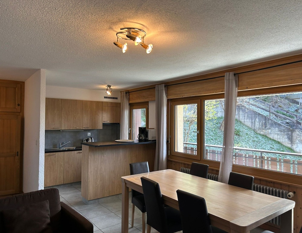Apartment With Modern Furniture