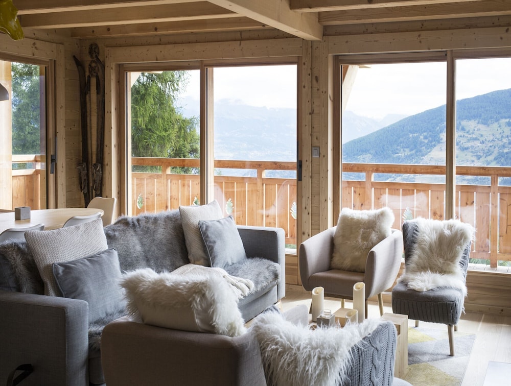 Luxury Chalet With Sauna and Garden