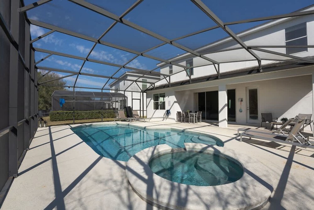 Amazing House at Bella Vida 5BR