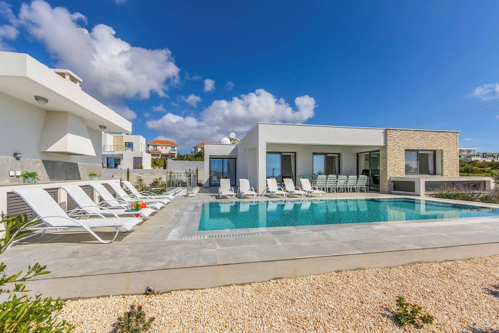 Villa Adaris