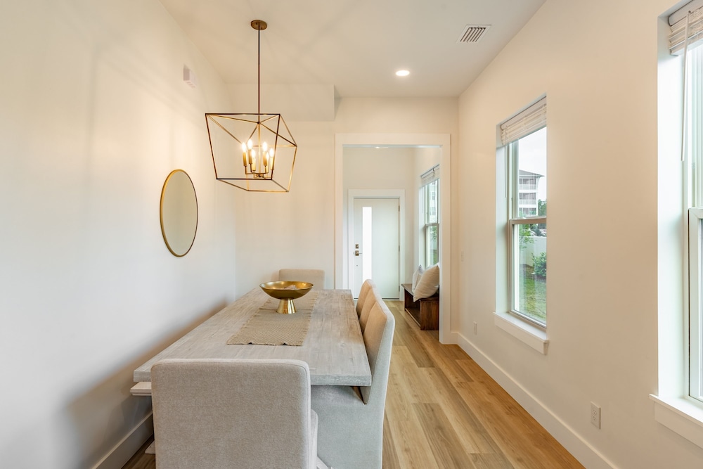 Alora by Avantstay Modern Escape in Sandestin
