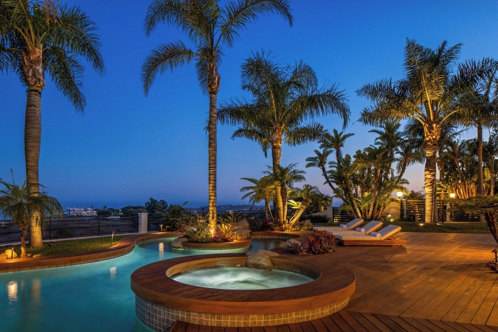 Pacific Paradise