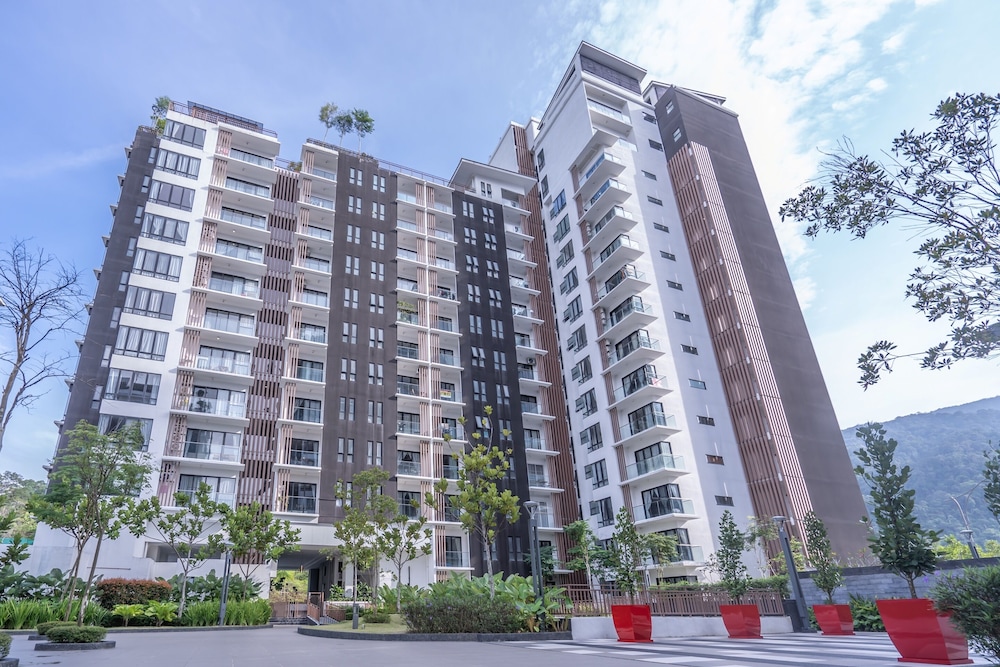 Hotel OYO Home89606Exquisite Studio Midhill - Image 1