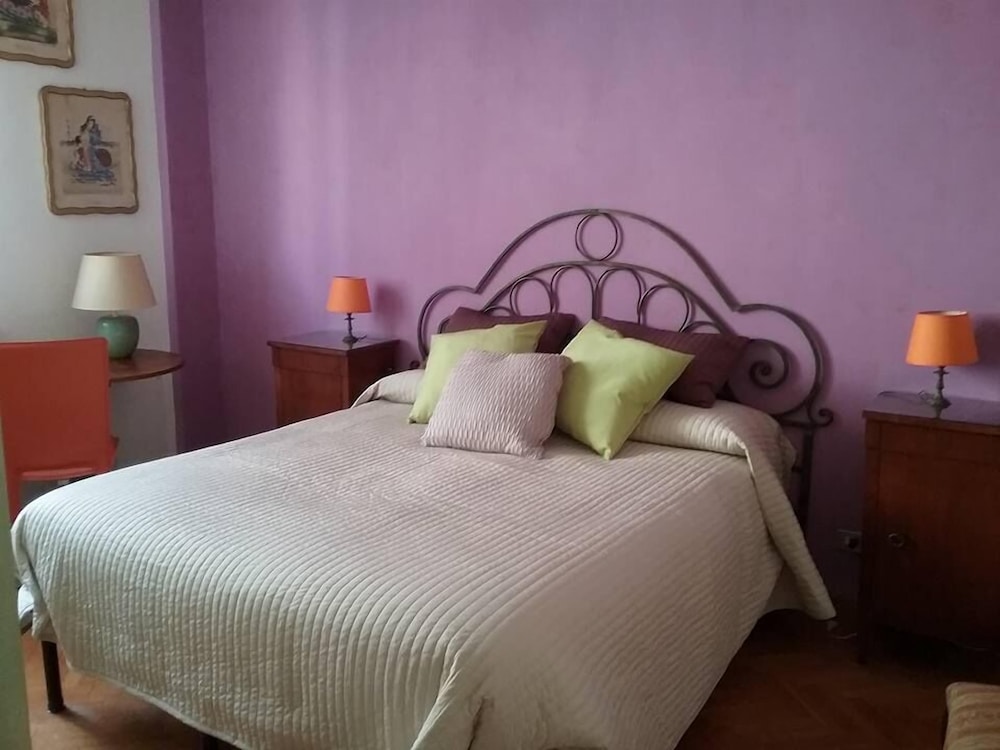 Mascagni Rooms