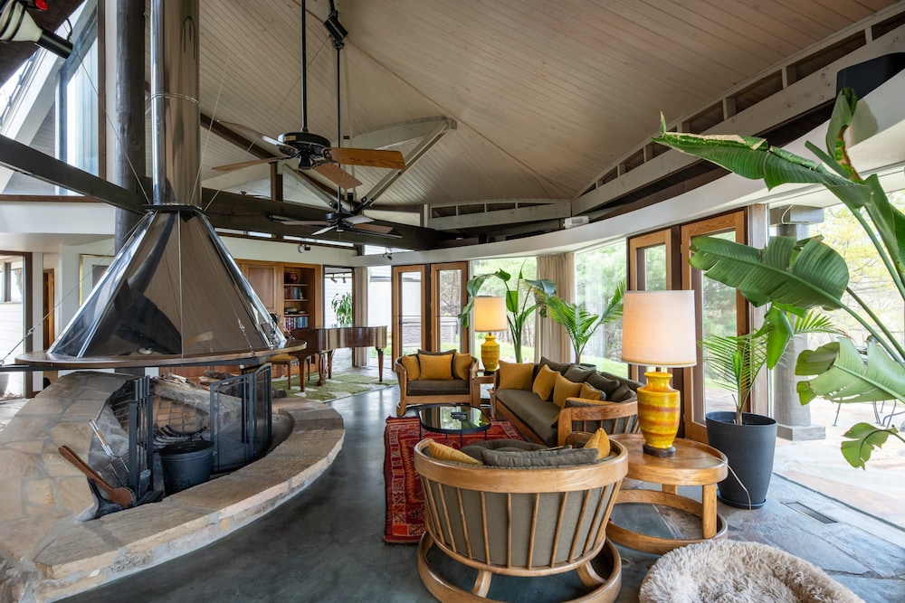 Belltop Architectural Wonder on Private Mountain