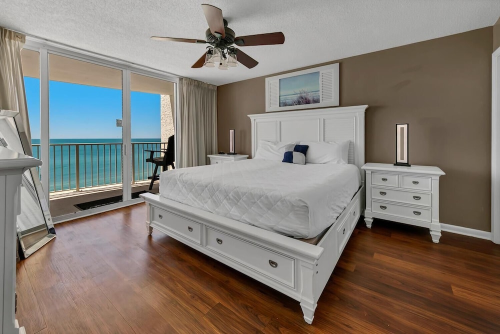 Long Beach Resort 4-902