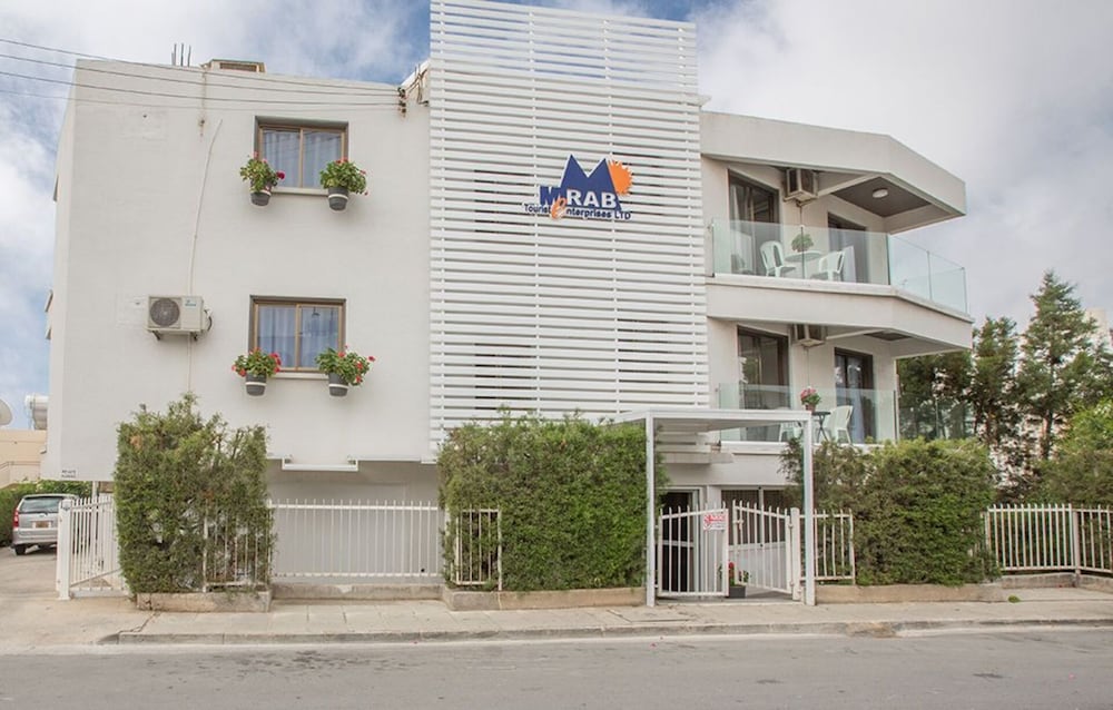 Beautiful Apartment With Communal Pool, Ayia Napa Apartment 1328 view 2
