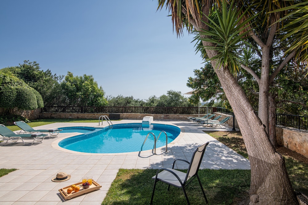 Gerani Villas