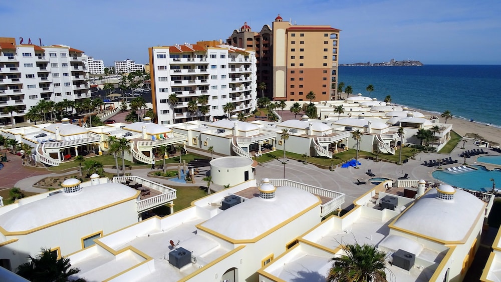 Las Palmas Resort At Sandy Beach: Condo Grande 602 1 Bedroom Condo by Redawning
