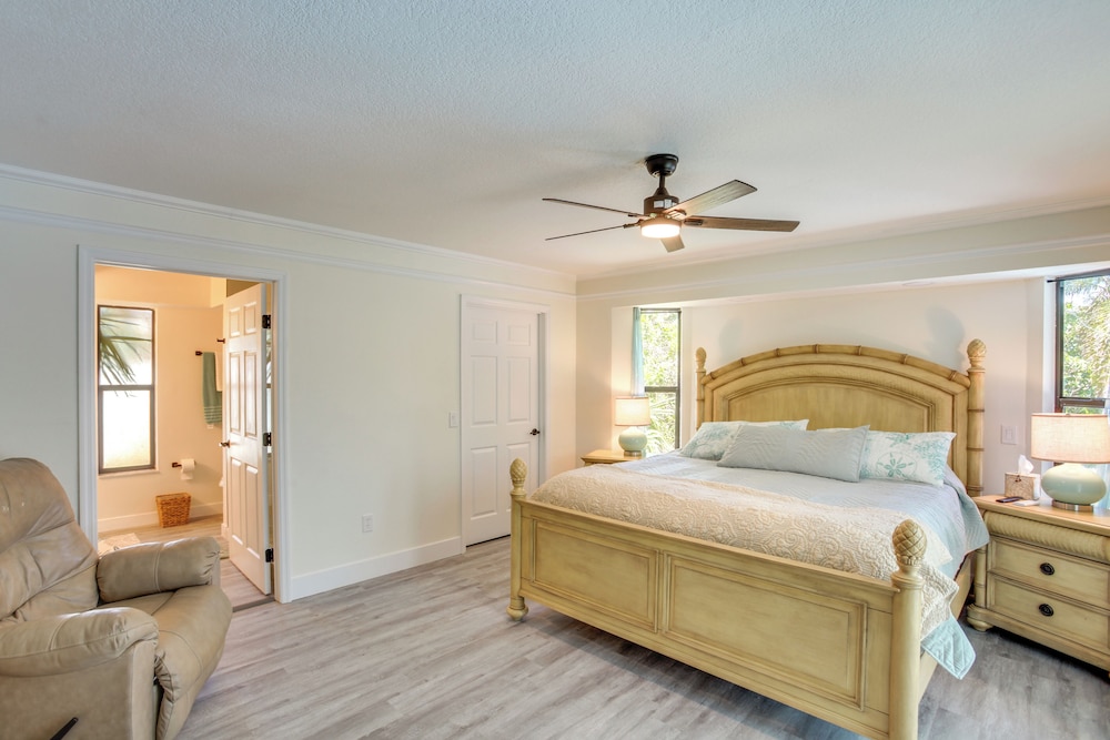 10 Mi to Beaches: Port Charlotte Paradise