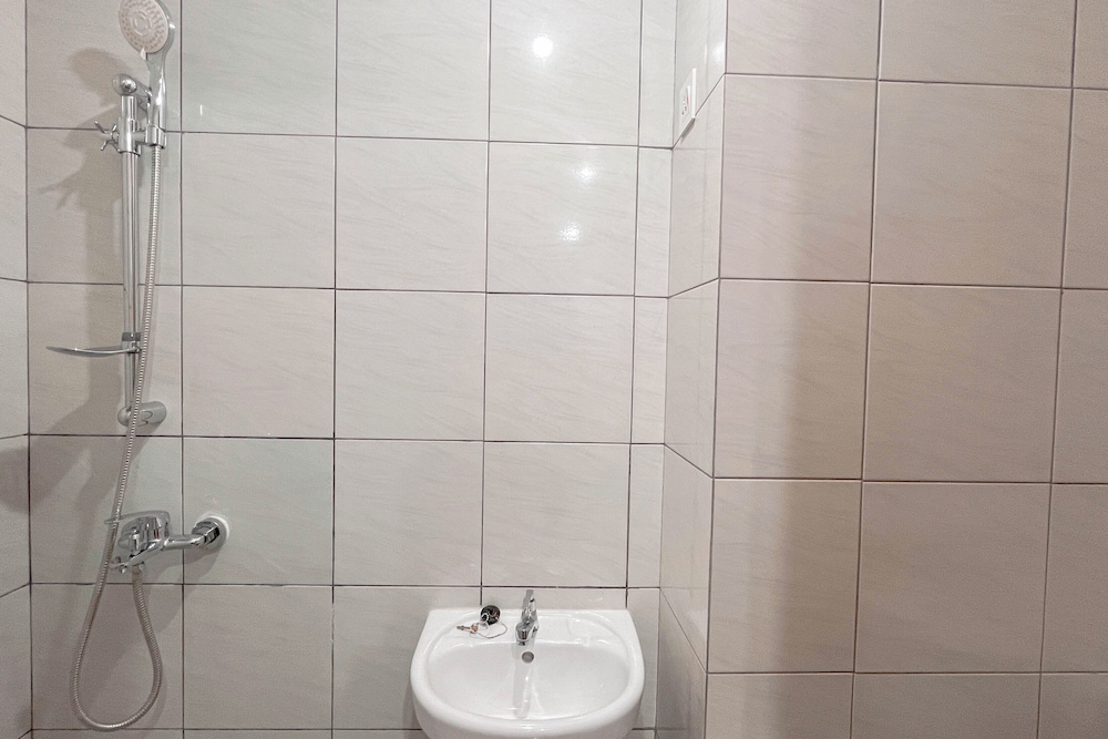 Minimalist 1Br Combined (No Kitchen) At Bandaraya - Tallasa City Makassar Apartment