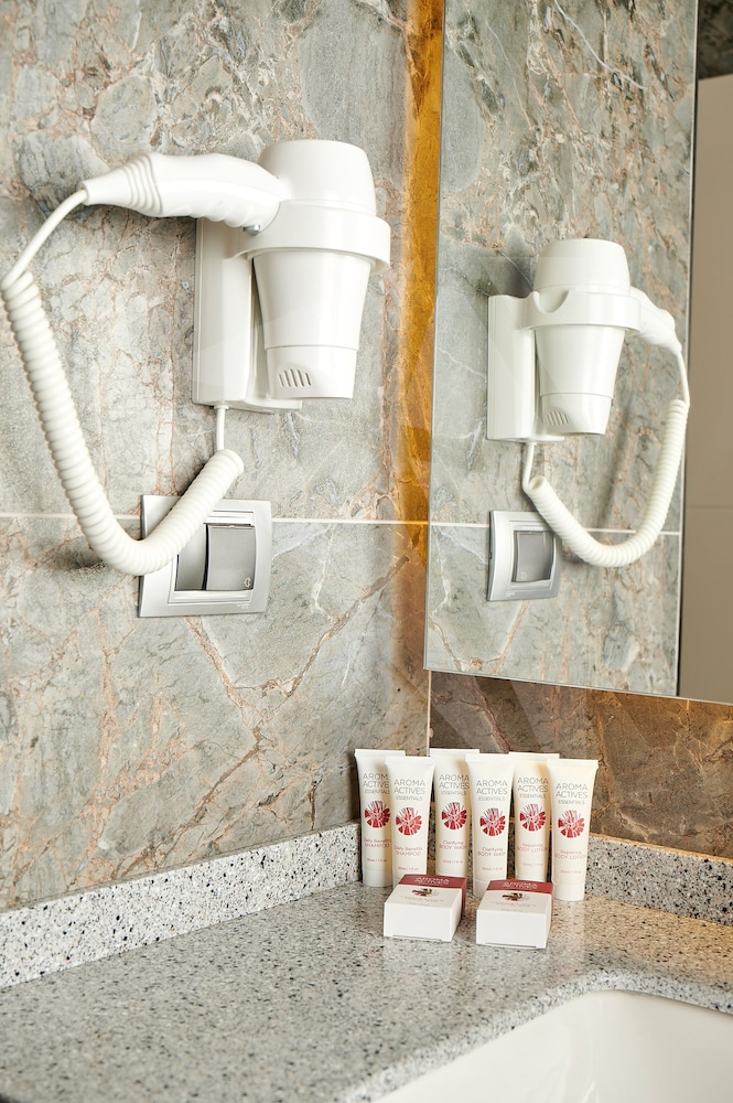 Livinton Otel - Image 33