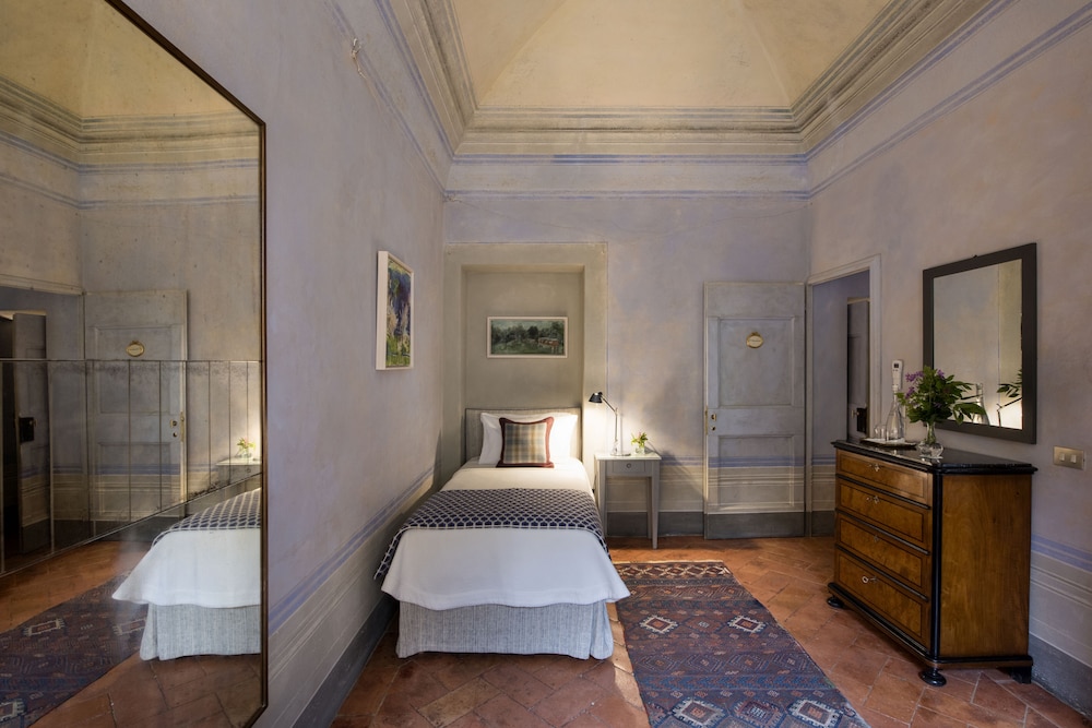Borgo Pignano Volterra Tuscany