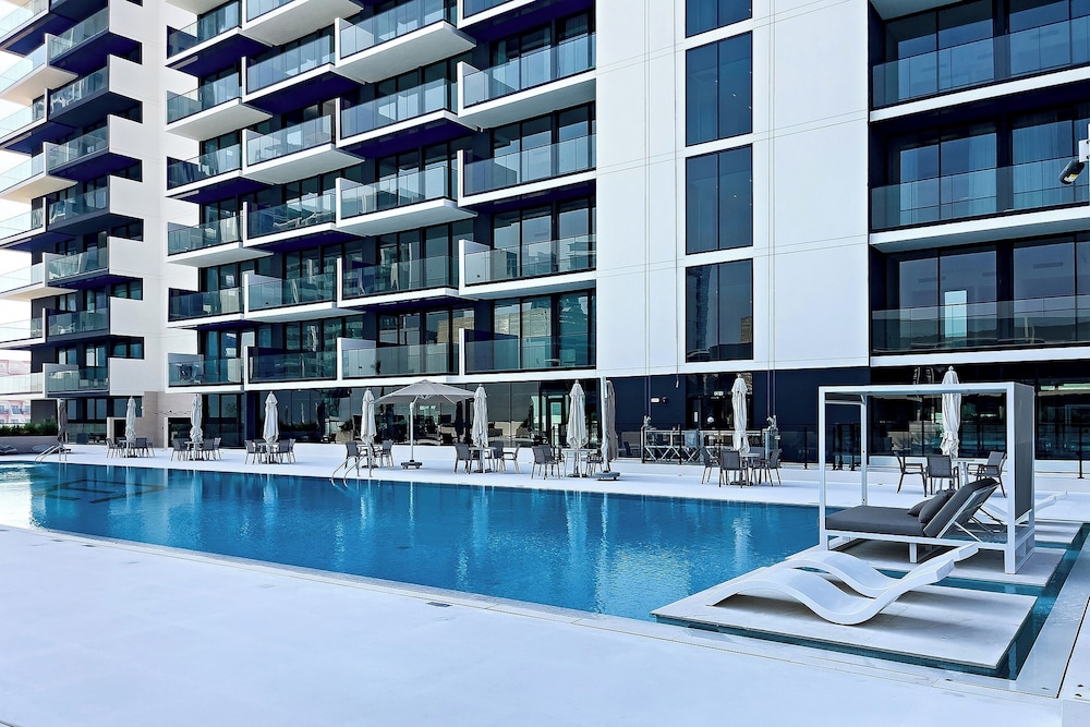 Stylish 1BR at Binghatti Corner JVC