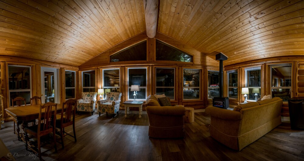 Whitewater Lodge