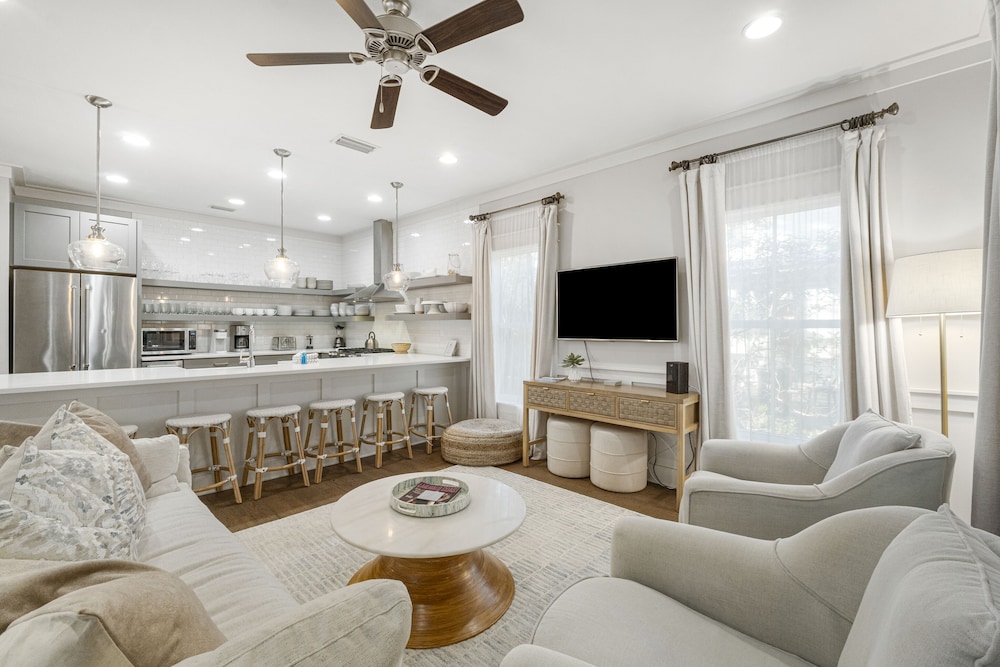 Magnolia Cottages by the Sea by Panhandle Getaways