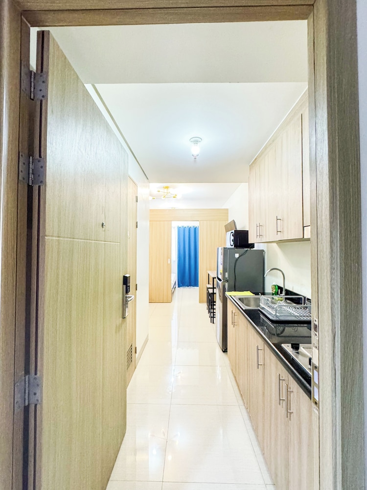 Shore Residences Tower A/B Main Lobby Entrance