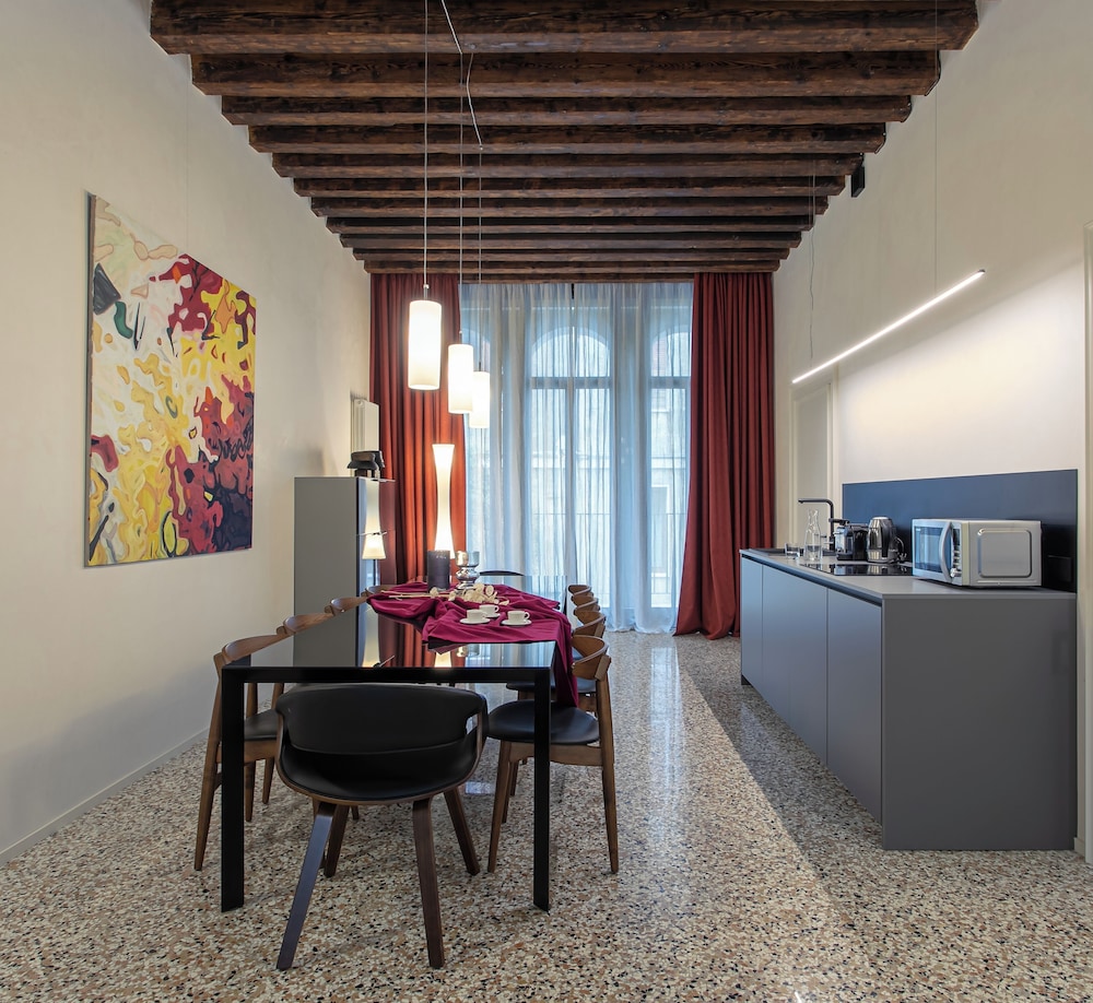 Palazzo Venere Apartments