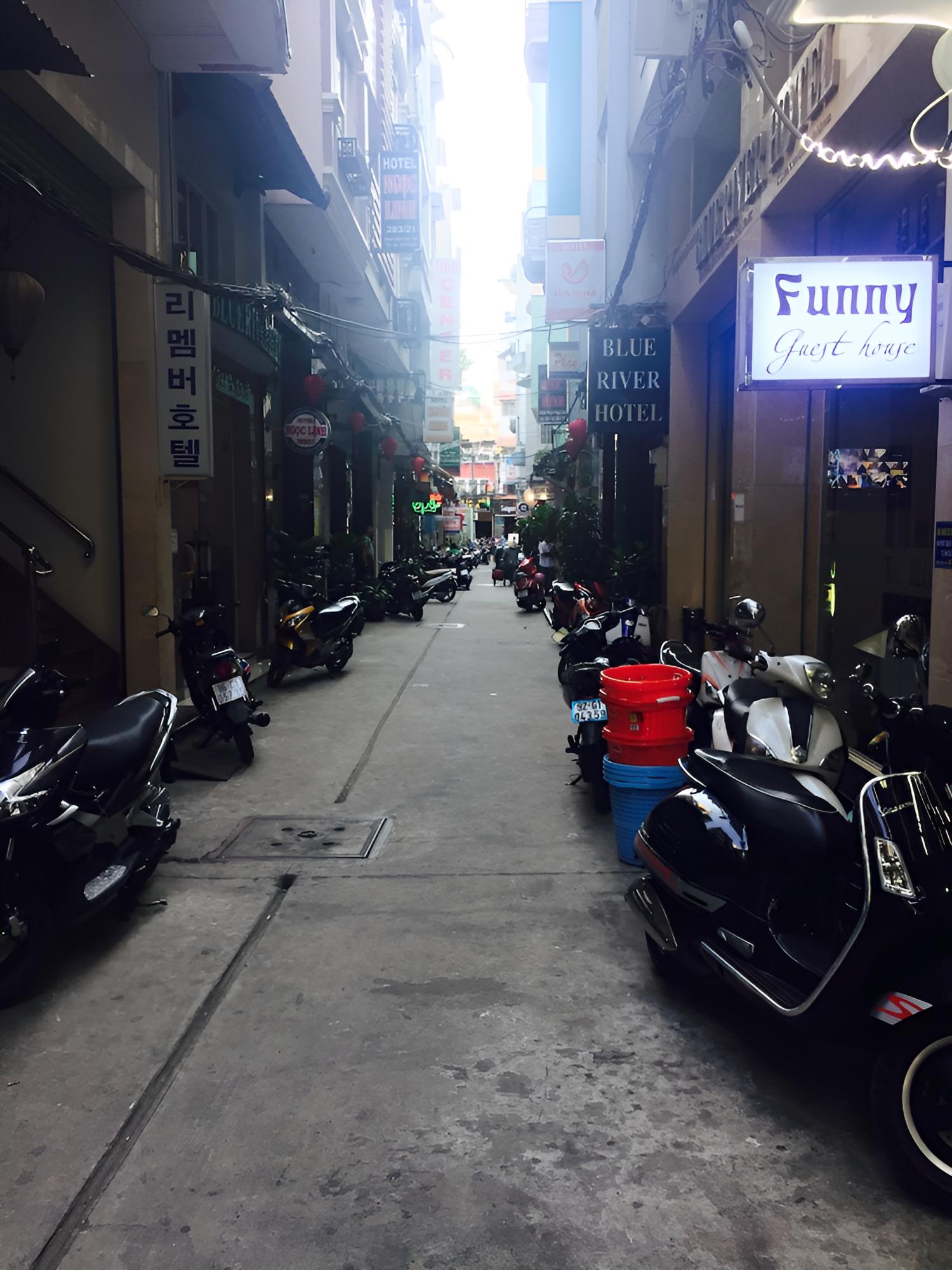 Funny Guesthouse