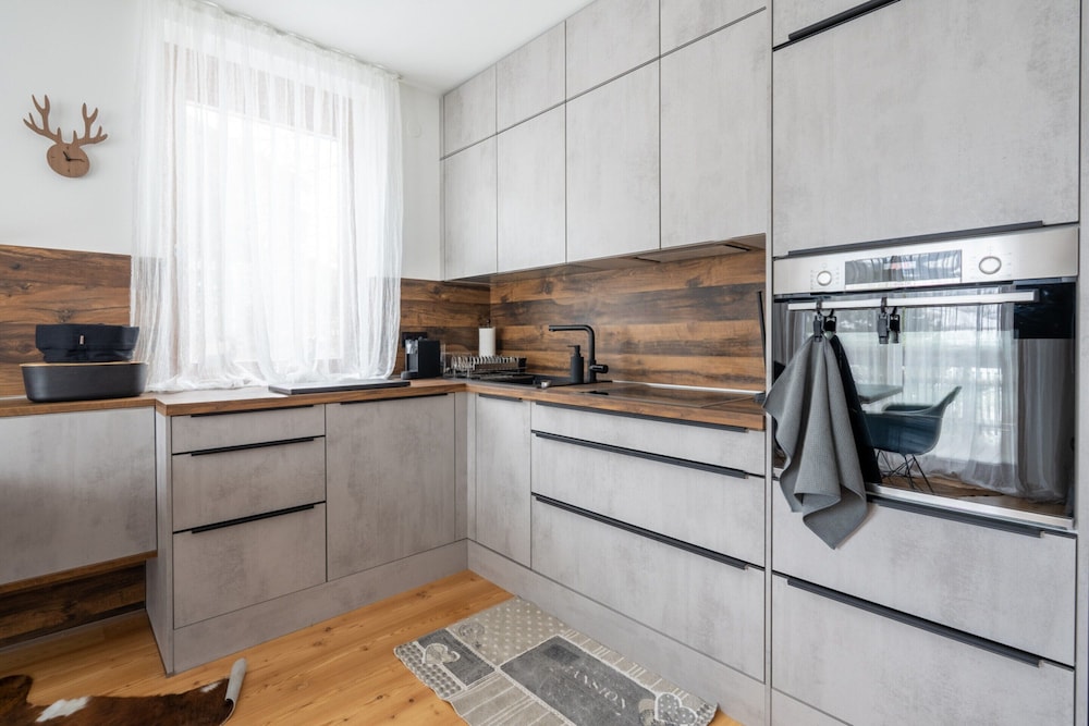Apartment With Carinthian Mountain View