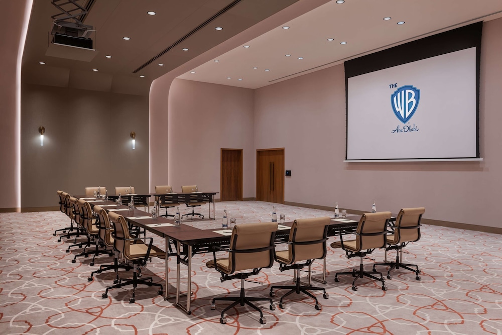 The WB Abu Dhabi, Curio Collection by Hilton