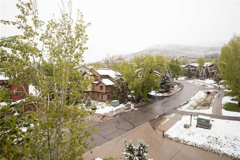4304 Aspen Lodge, Trappeur's Crossing Apartment 3