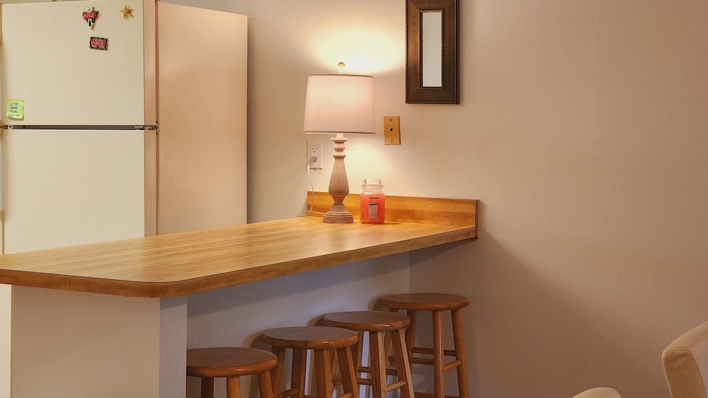 Vacationer's Duplex 2 Bedroom Apts by RedAwning