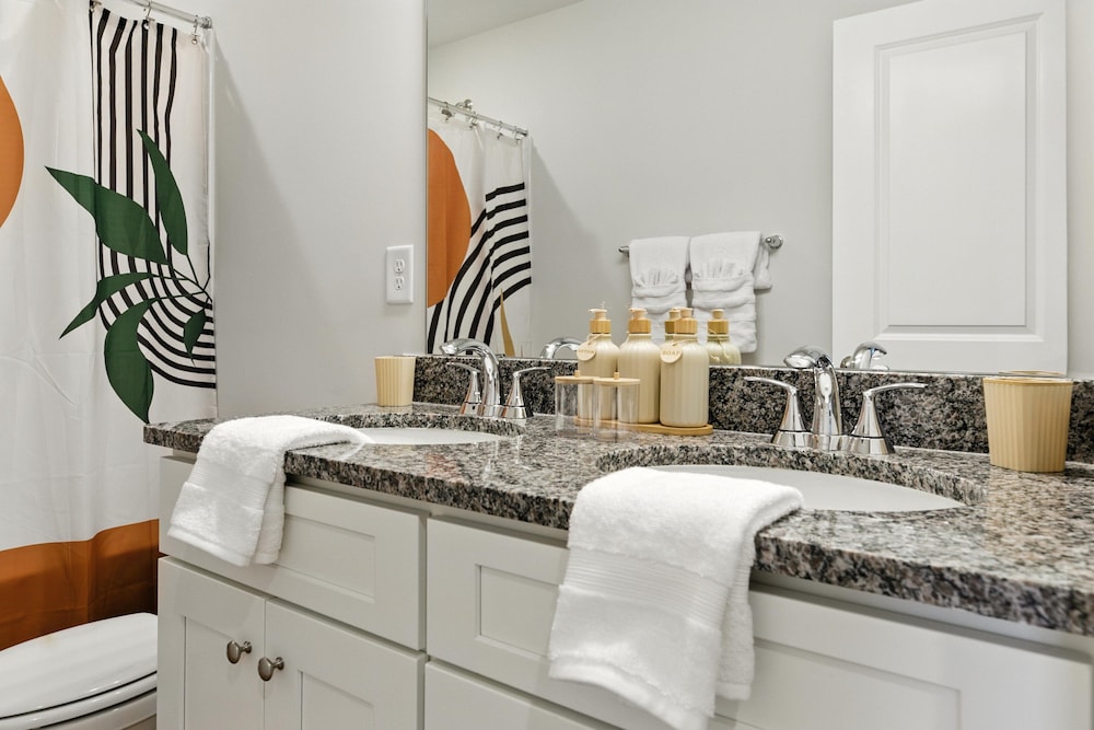 Charming Easley Retreat With Private Yard 3 Bedroom Townhouse