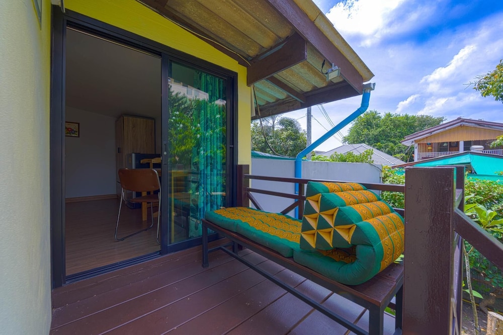 Fantastic Resort Near Town Location BS88