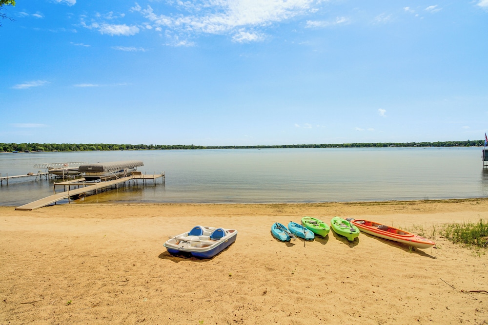 Private Beach & Dock: White Sand Lake Retreat!