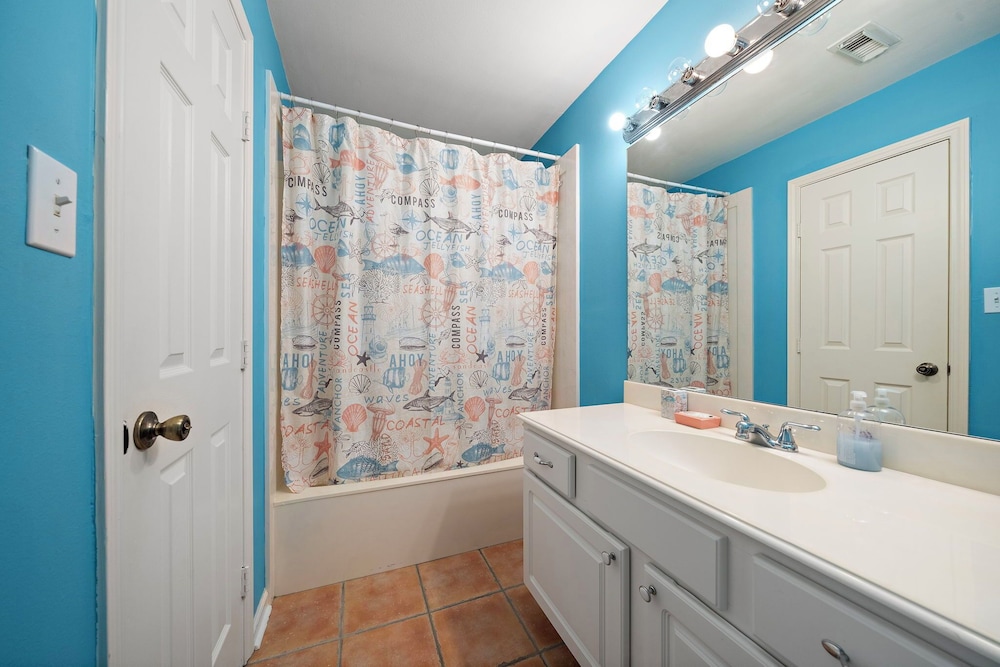 The Krusty Krab by Ryson Vacation Rentals