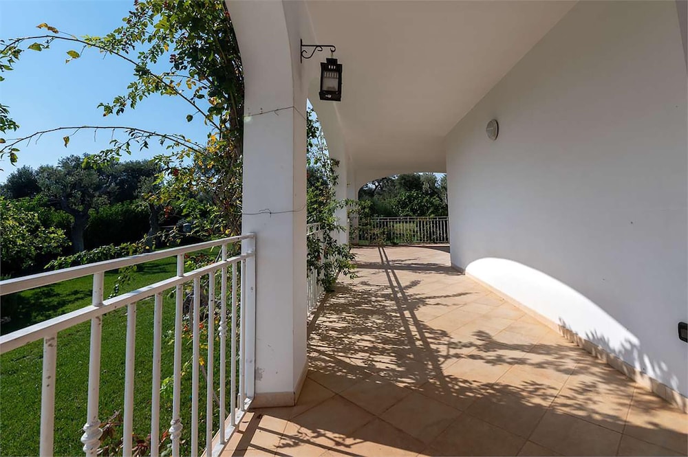 3165 Villa Saracino by Perle di Puglia view 4