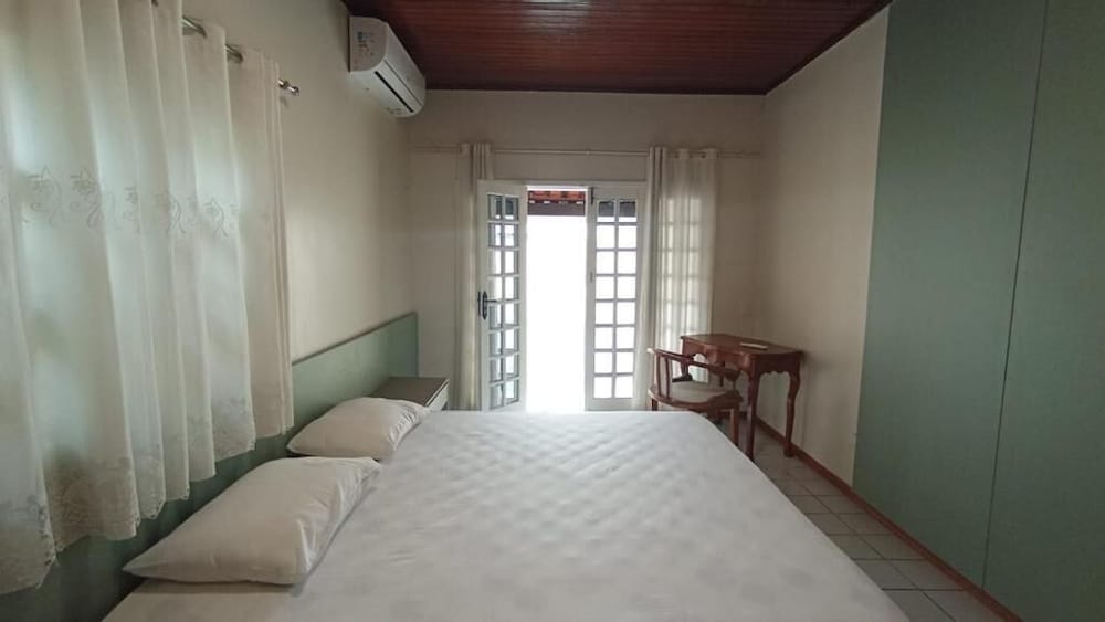 Angatu Hostel Service