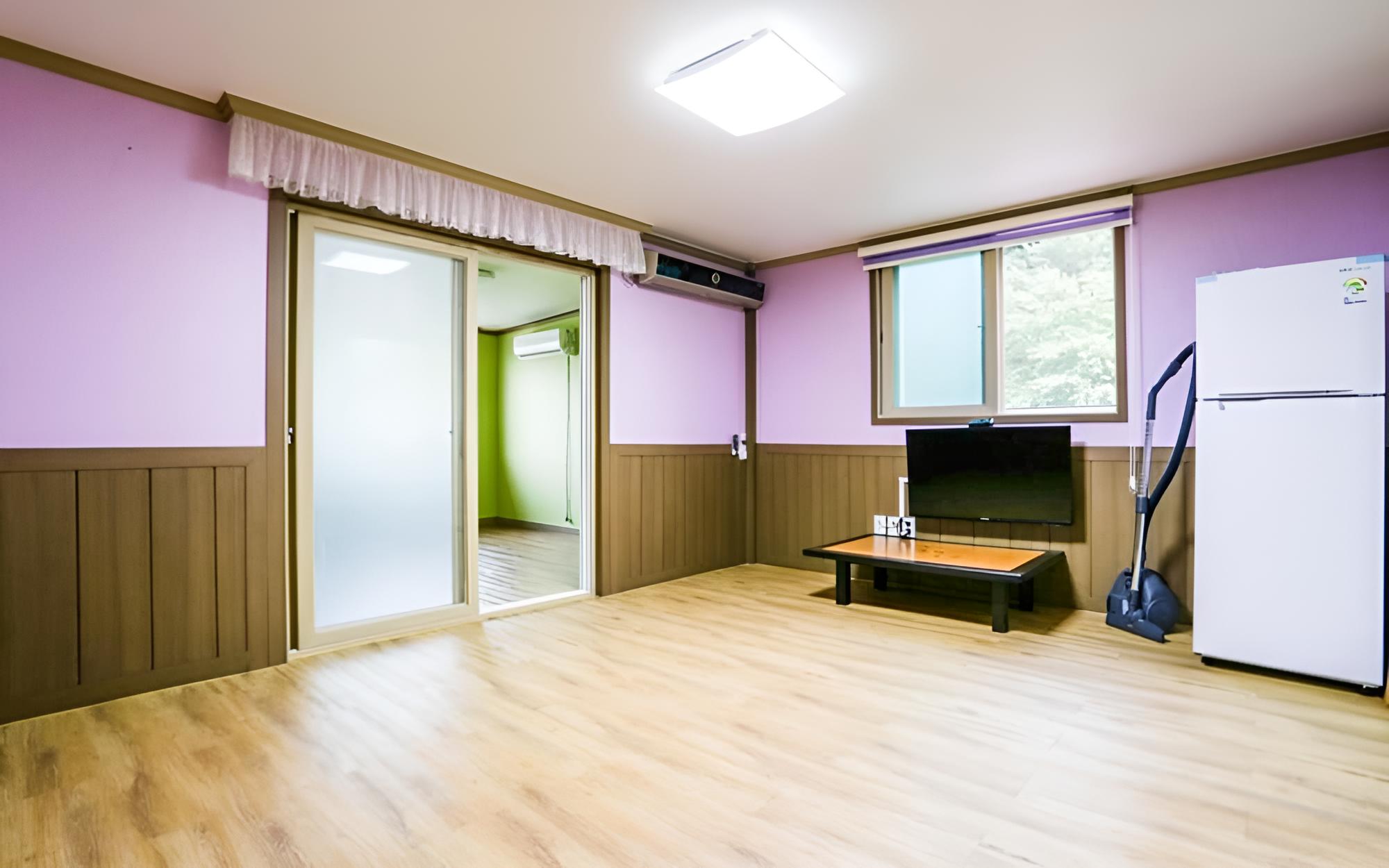 Gongju Inyeonui Hyanggi Pension view 2