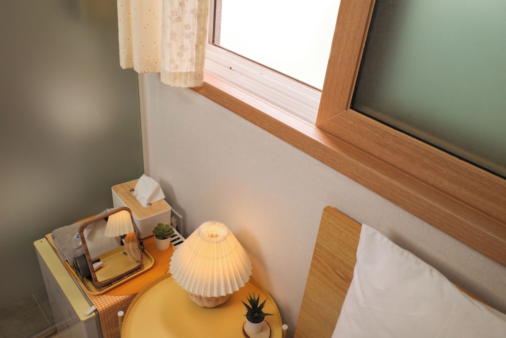 Starria Hostel foreign guest only 93