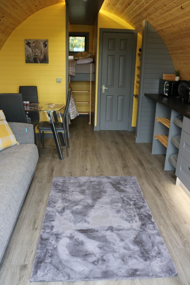 Glampods - 5 Berth Glamping Pod Elgin view 4
