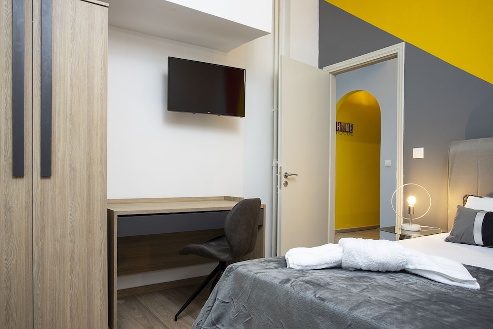 Intimate classy studio in Athens