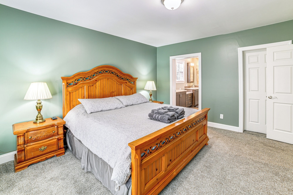 Mountain Views & Brook Access: Home in Arkville!