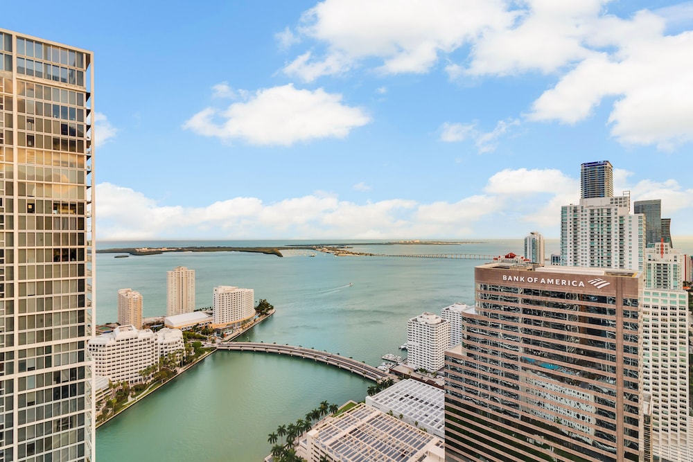 Majestic PH in Brickell-Top Amenities