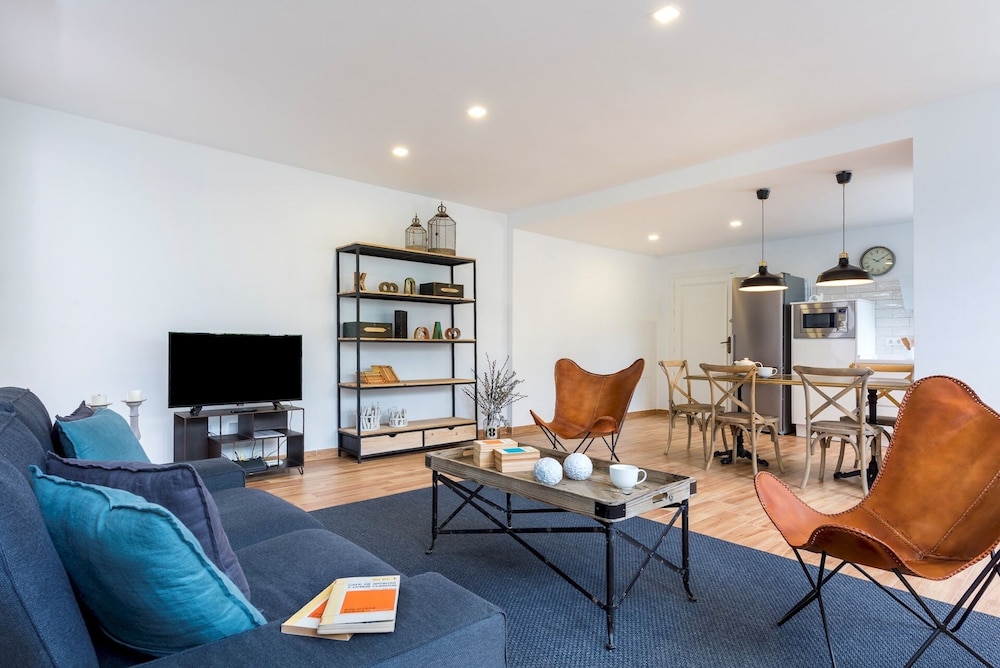 Genteel Home San Leandro view 5