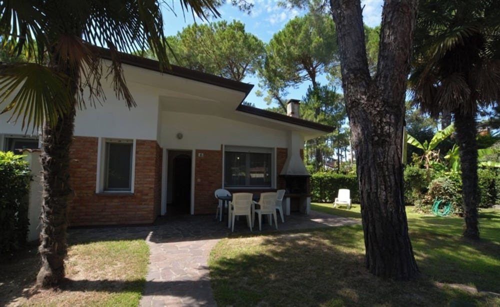 Lovely Duplex for 5 Guests in Peaceful Lignano Riviera