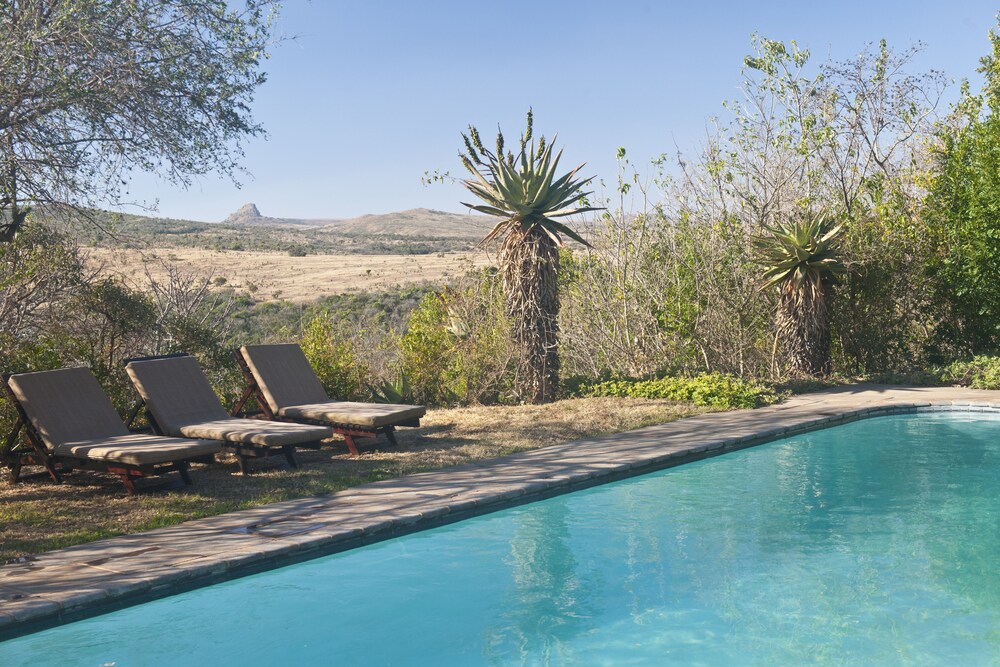 Fugitives' Drift Lodge