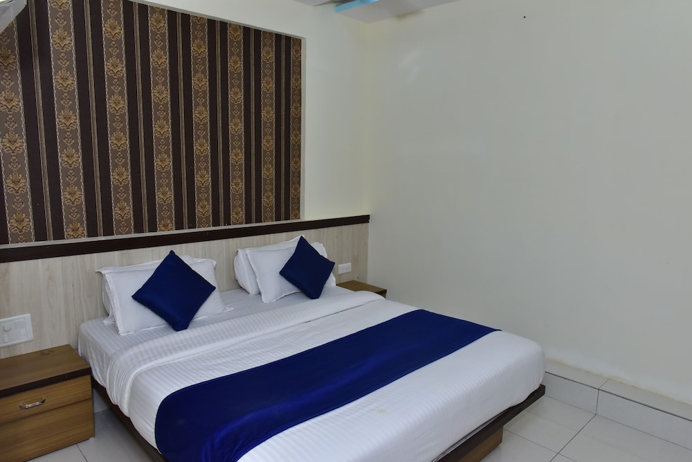 Hotel Shubham Palace view 5