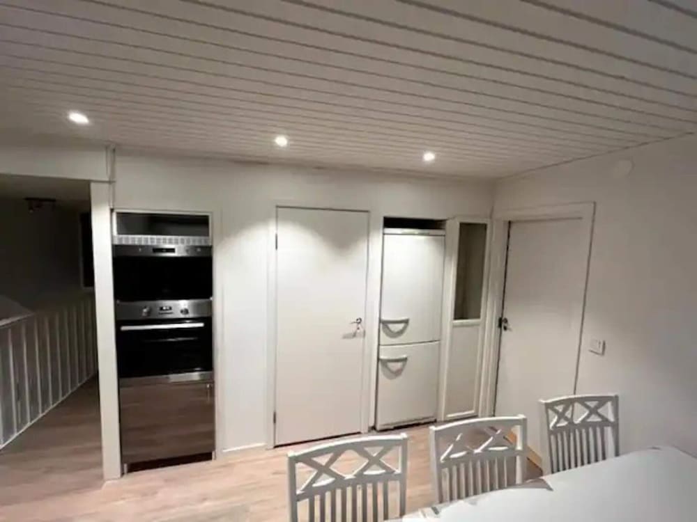 5 Star Holiday Home in Mollosund